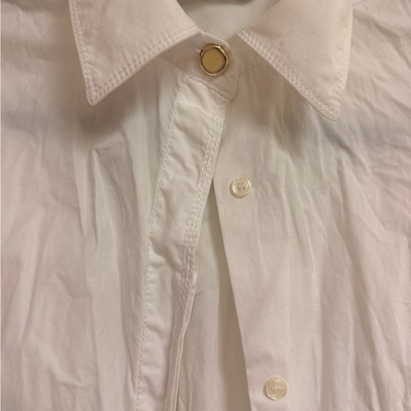 Zara women’s XS White Classic Button-Up Shirt with gold buttons - Picture 2 of 5